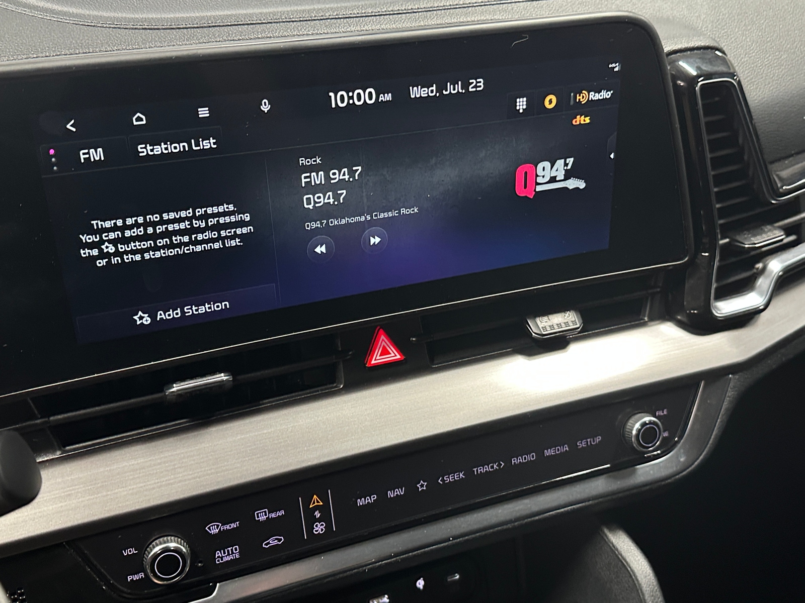 Thumbnail: 2023 Kia Sportage - 3