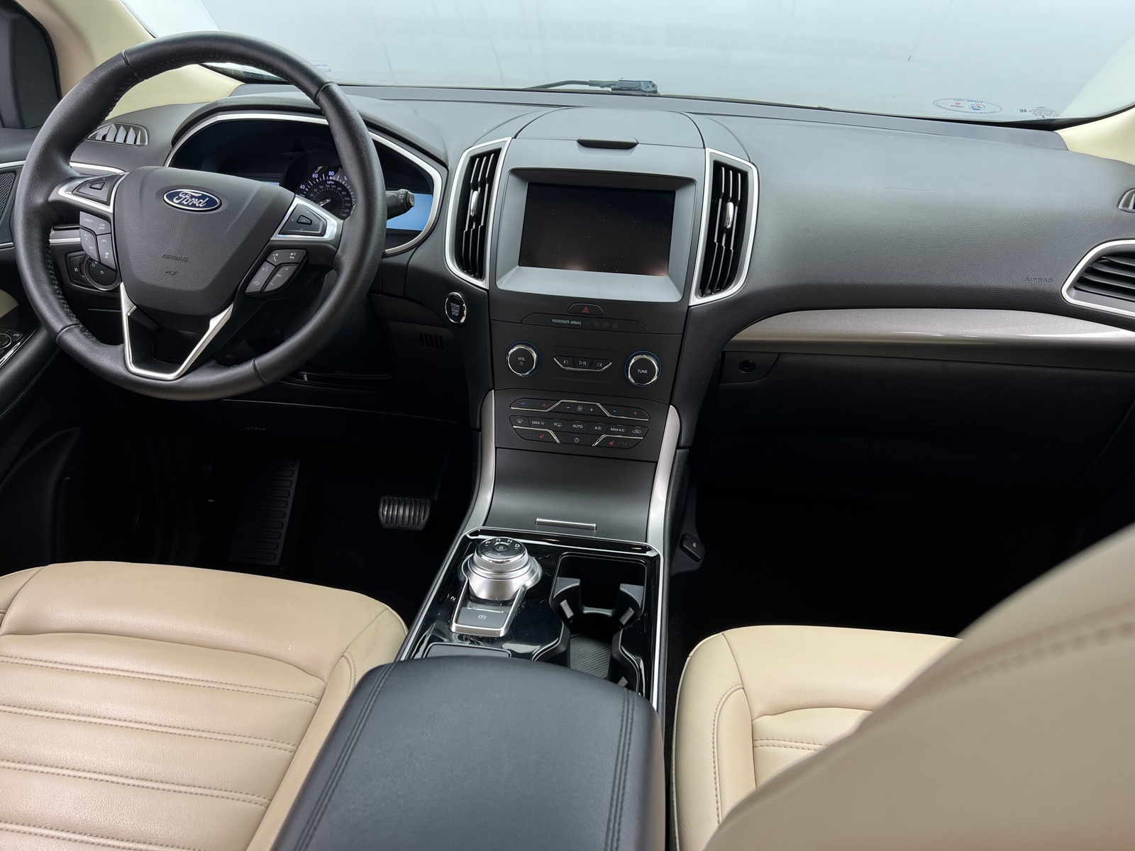 Thumbnail: 2019 Ford Edge - 3