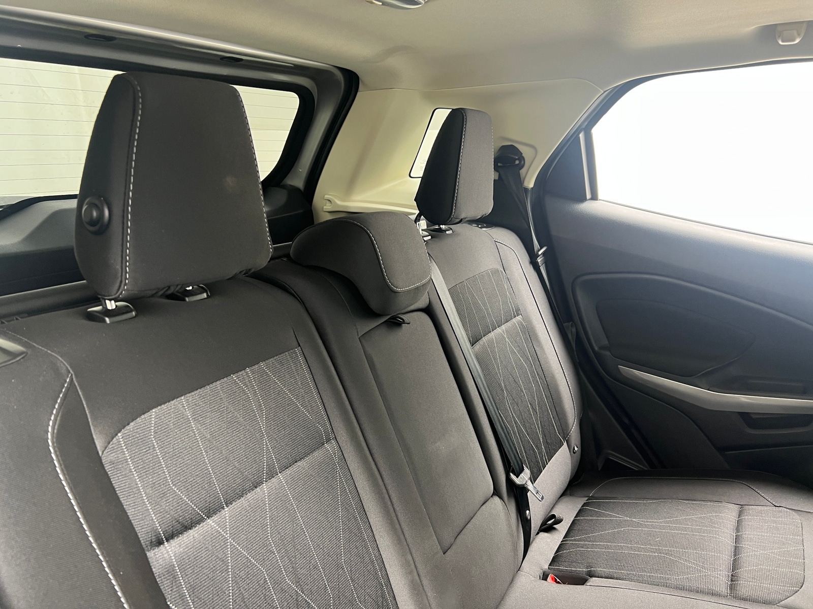 Thumbnail: 2018 Ford EcoSport - 6