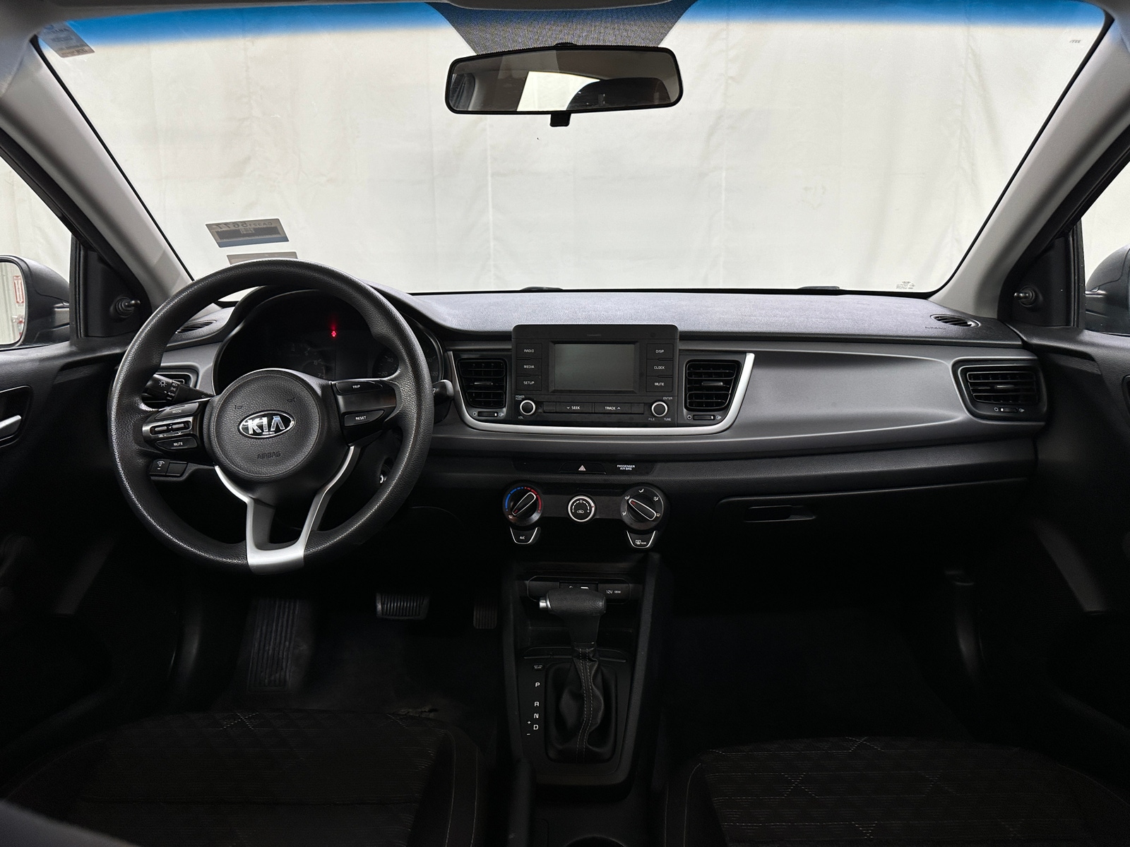 Thumbnail: 2018 Kia Rio - 3