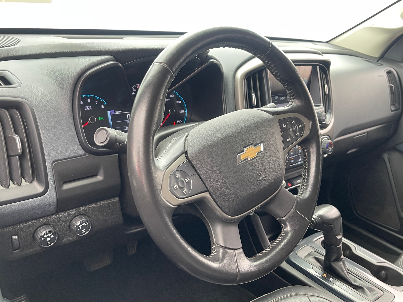 Thumbnail: 2018 Chevrolet Colorado - 4