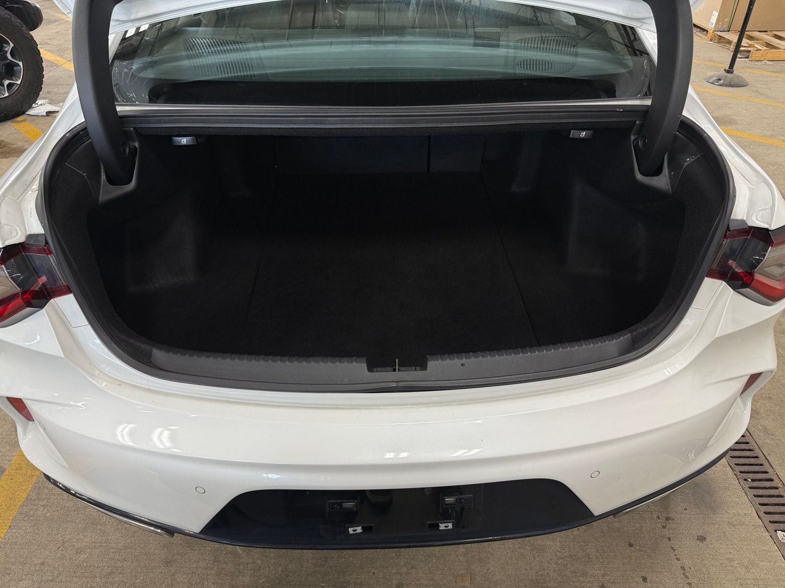 Thumbnail: 2022 Acura TLX - 6