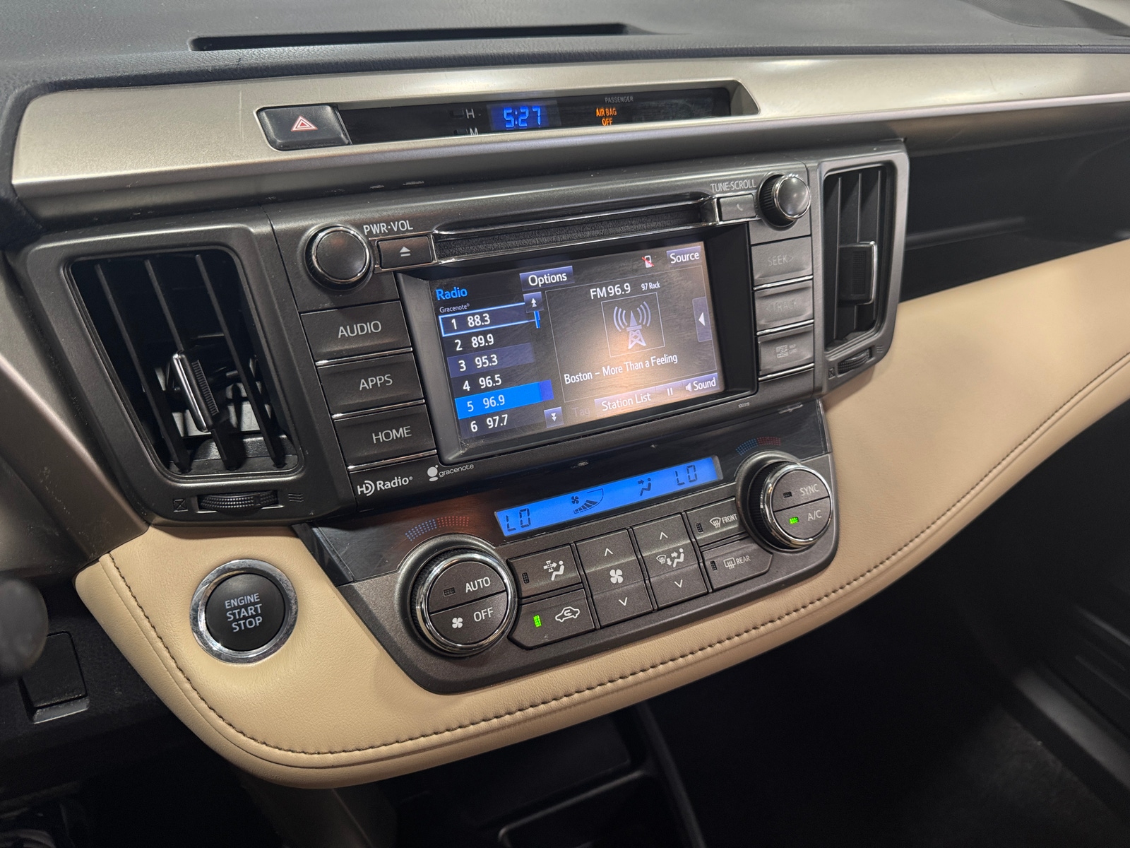 Thumbnail: 2014 Toyota RAV4 - 3