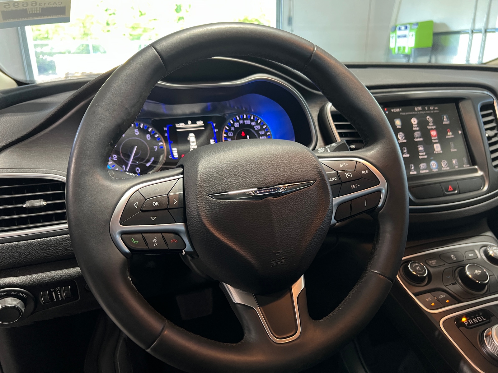 Thumbnail: 2016 Chrysler 200 - 5
