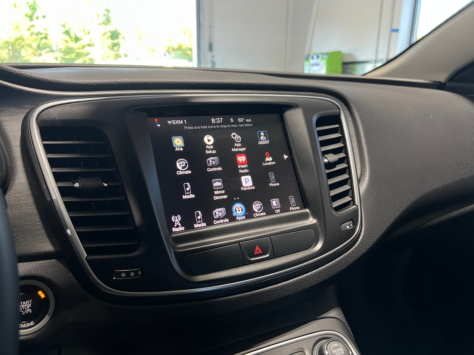 Thumbnail: 2016 Chrysler 200 - 4