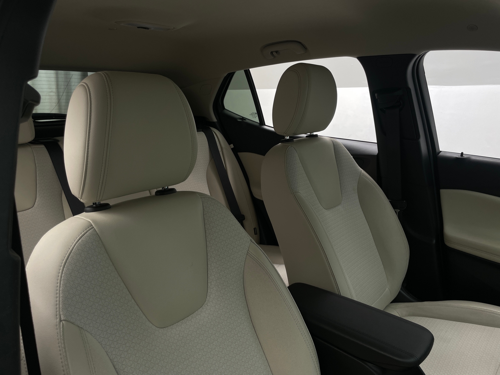 Thumbnail: 2023 Buick Encore GX - 2