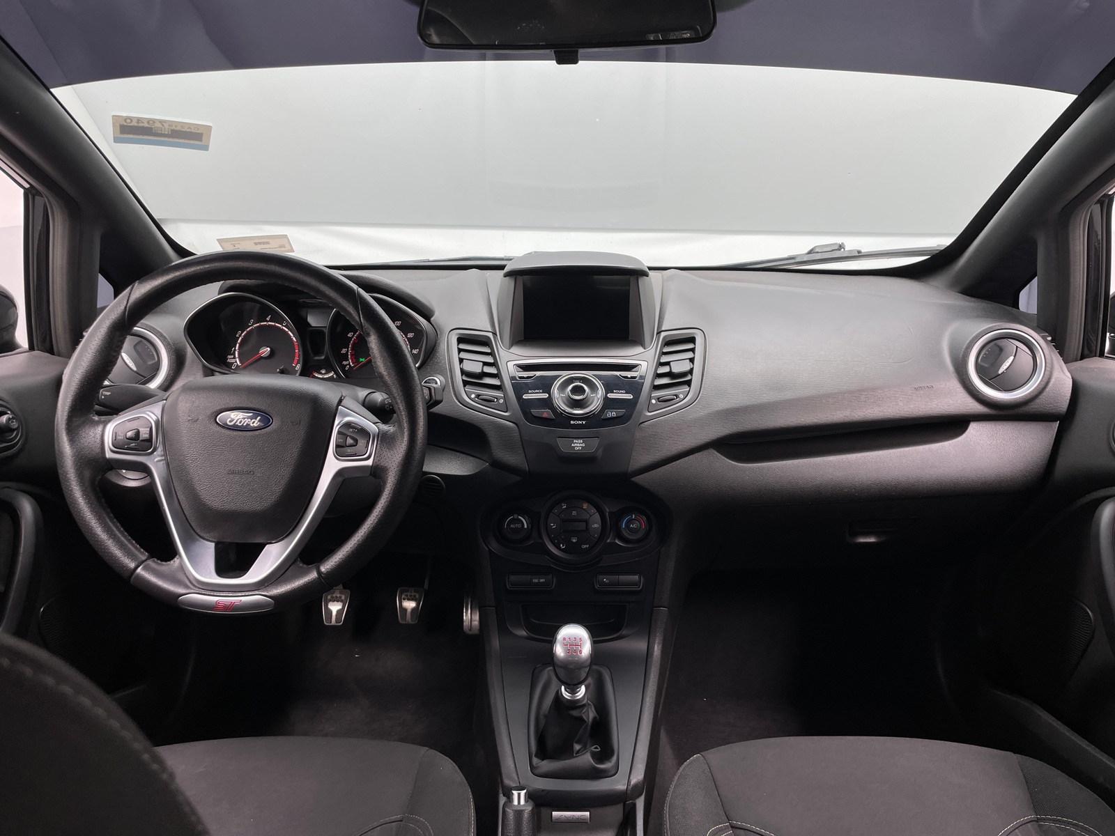 Thumbnail: 2018 Ford Fiesta - 3