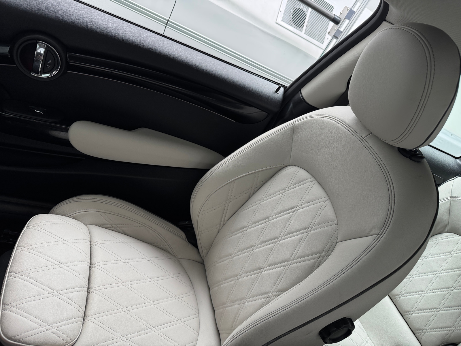 Thumbnail: 2024 MINI Cooper Hardtop - 2