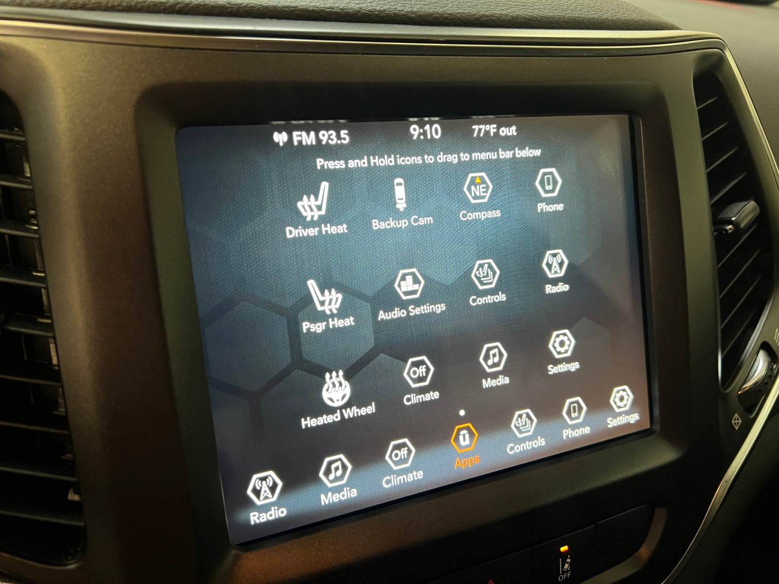 Thumbnail: 2021 Jeep Cherokee - 4