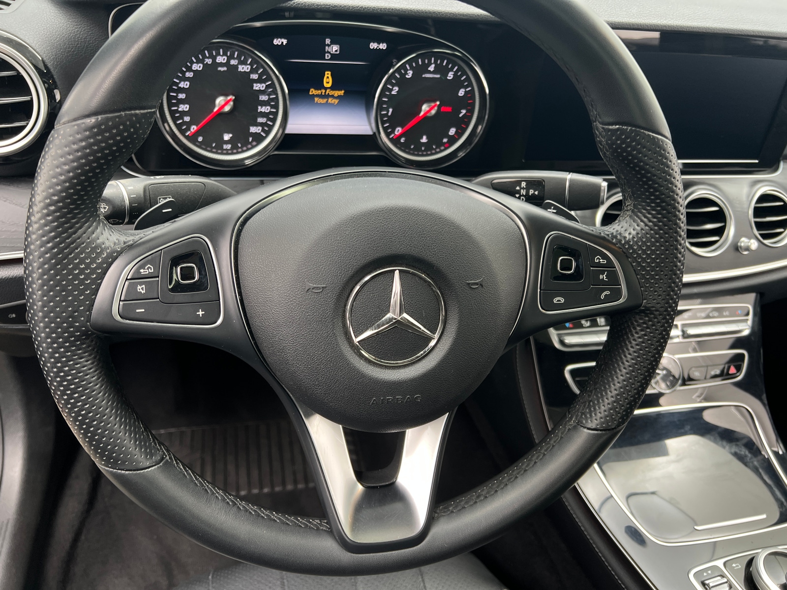 Thumbnail: 2017 Mercedes-Benz E-Class - 4