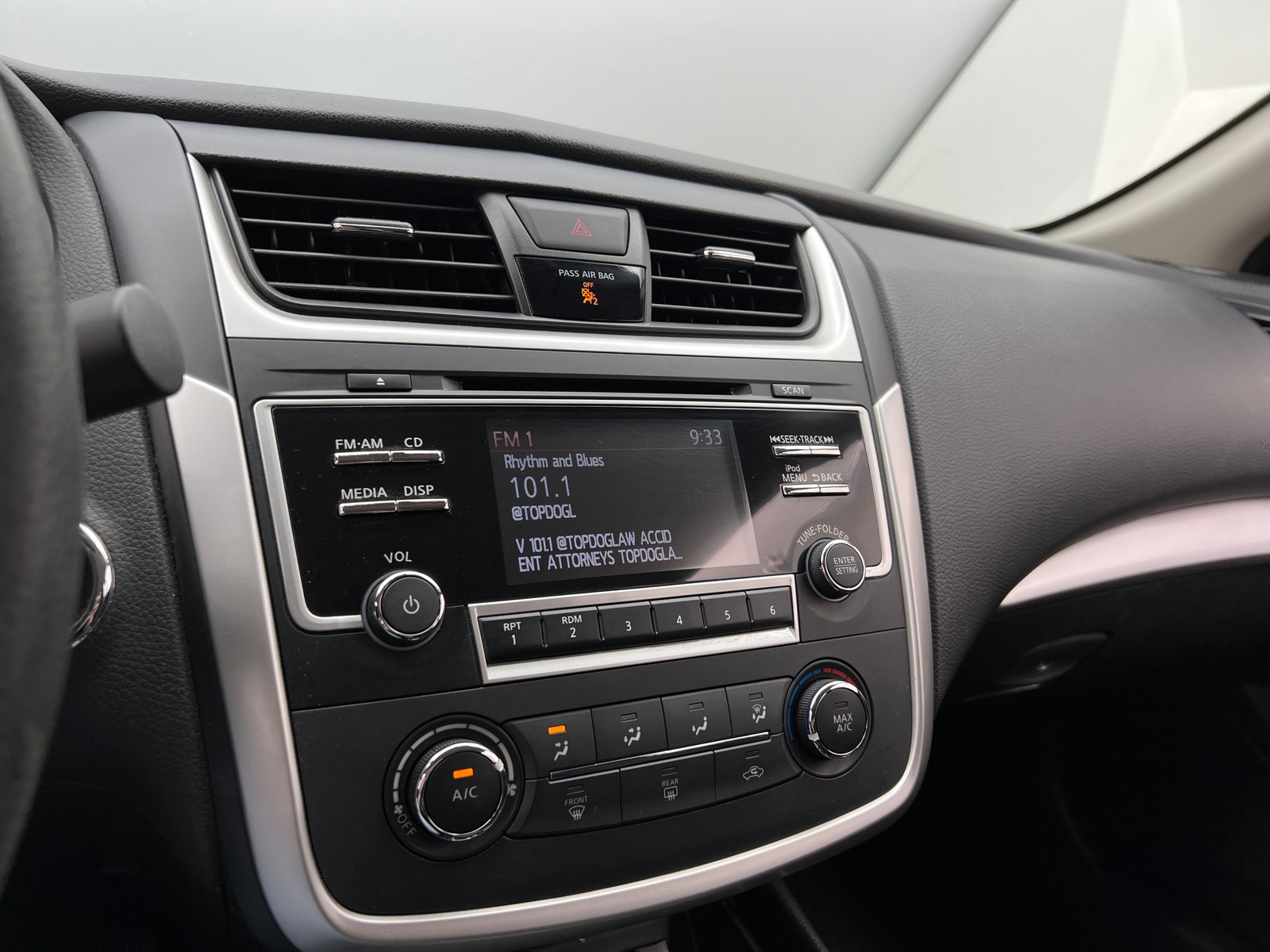 Thumbnail: 2017 Nissan Altima - 4