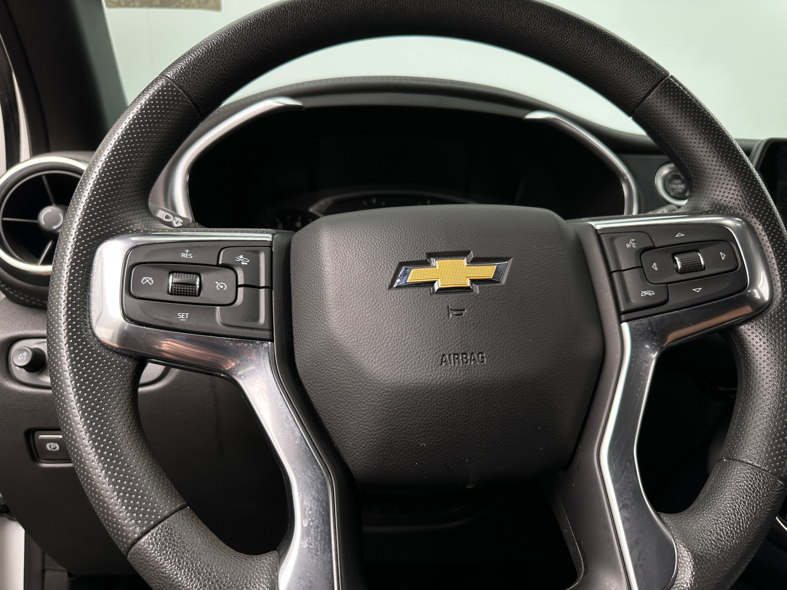 Thumbnail: 2022 Chevrolet Blazer - 5