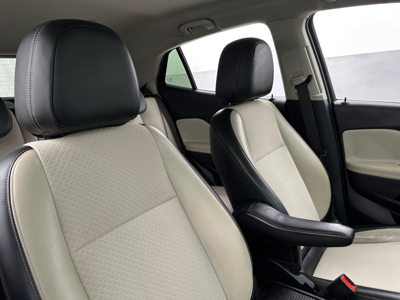 Thumbnail: 2021 Buick Encore - 2