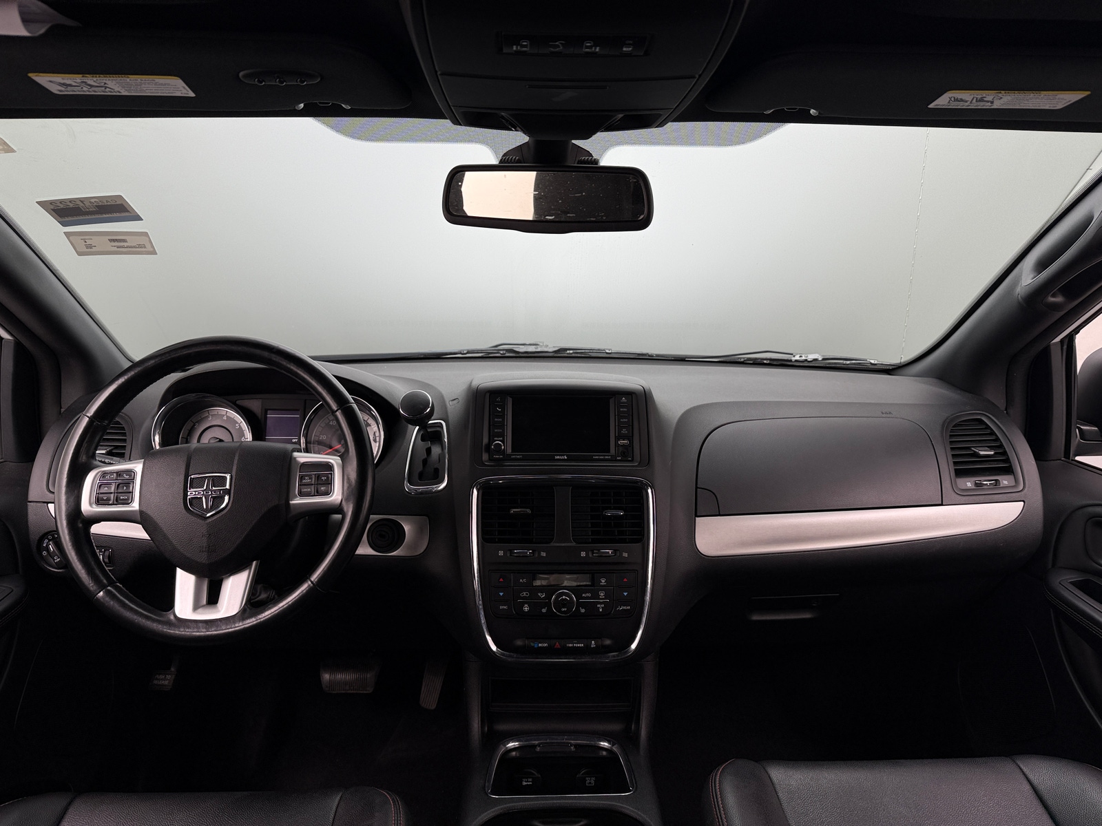 Thumbnail: 2019 Dodge Grand Caravan - 2