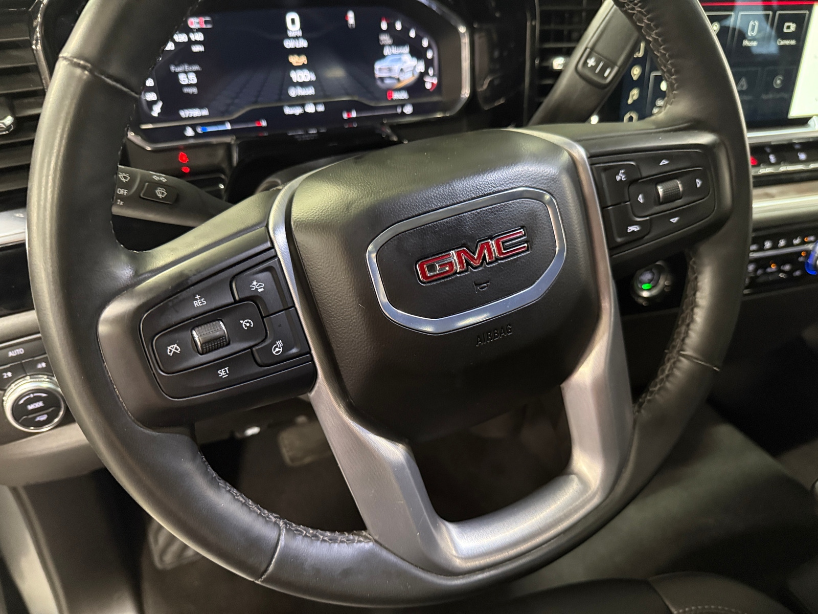 Thumbnail: 2024 GMC Sierra 1500 - 4