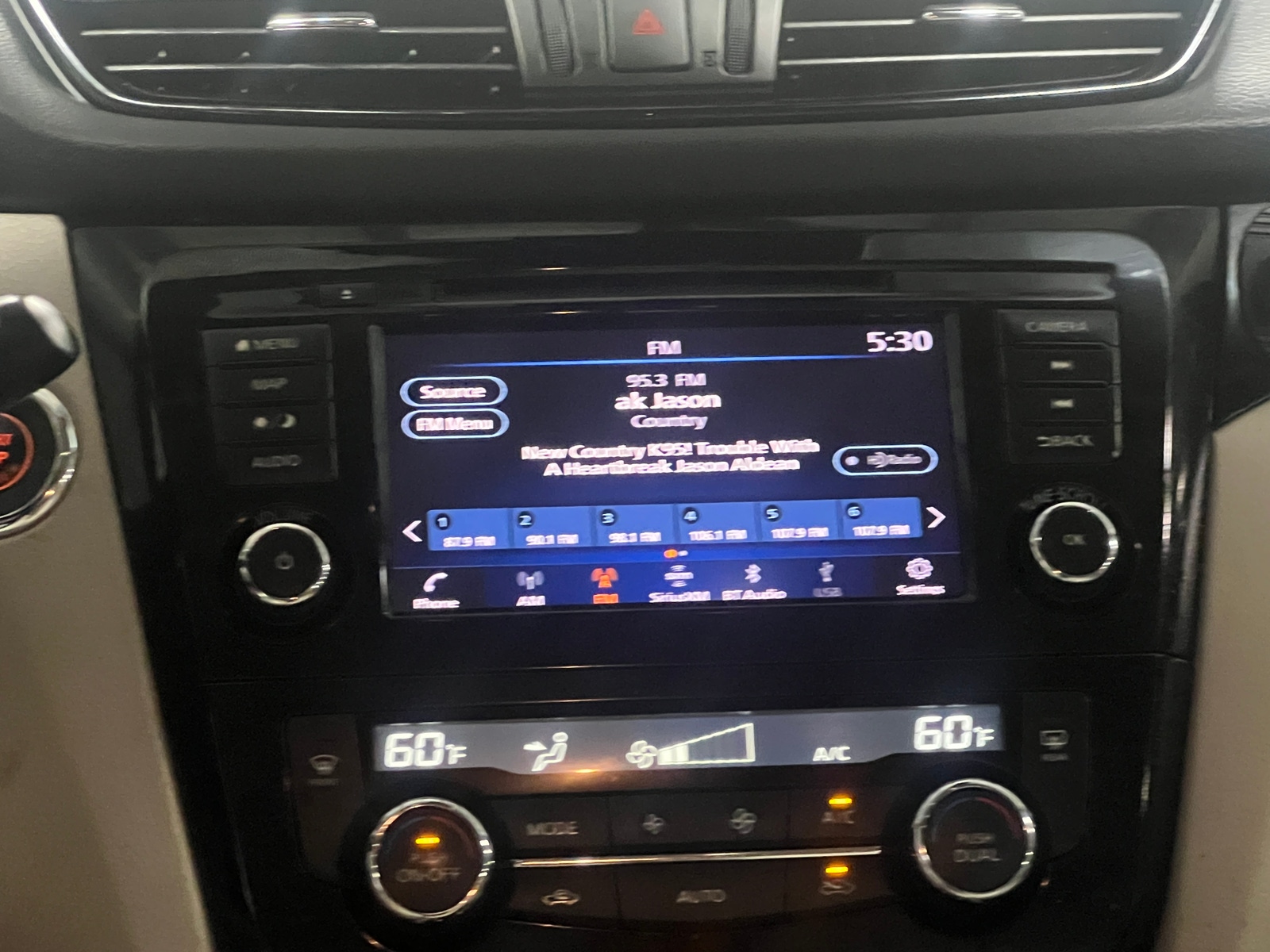 Thumbnail: 2019 Nissan Rogue Sport - 4