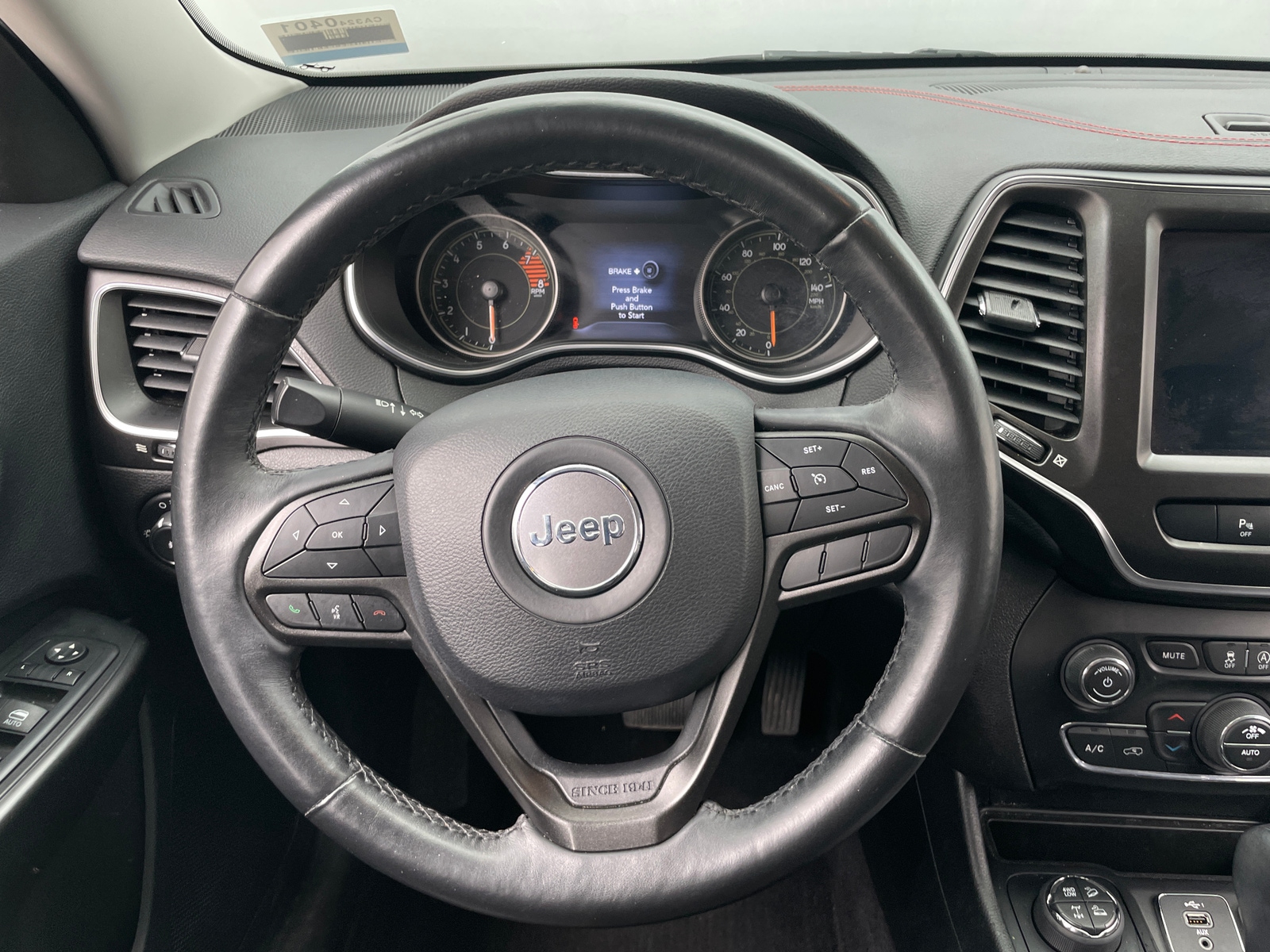 Thumbnail: 2019 Jeep Cherokee - 5