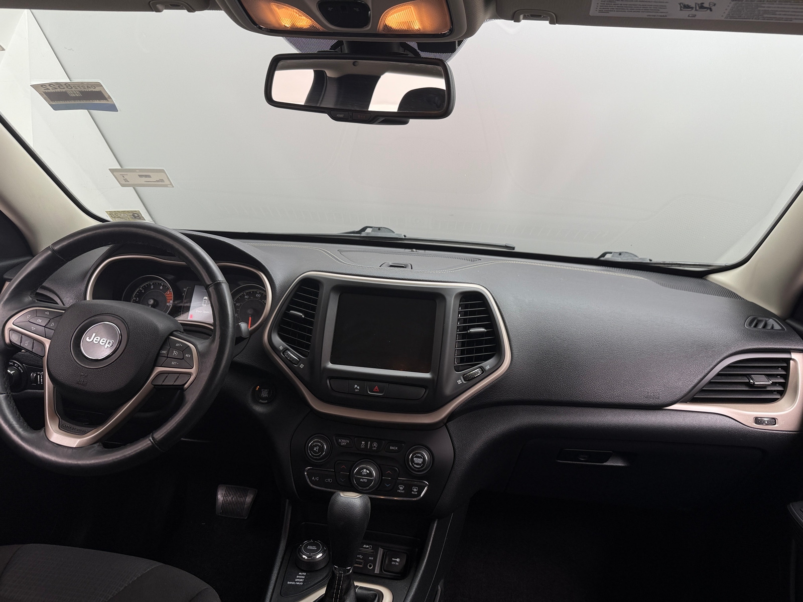 Thumbnail: 2016 Jeep Cherokee - 3