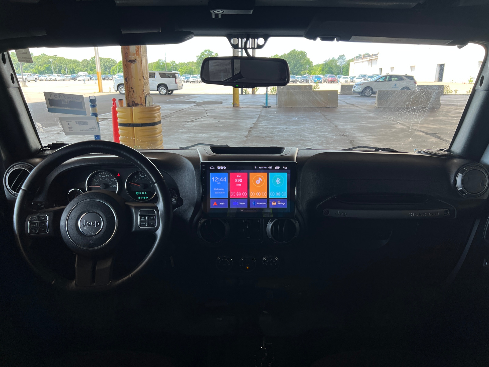Thumbnail: 2016 Jeep Wrangler - 3