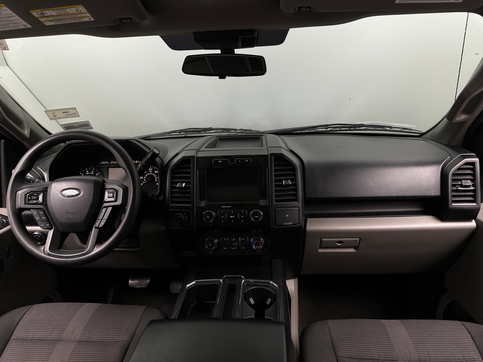 Thumbnail: 2020 Ford Econoline - 3