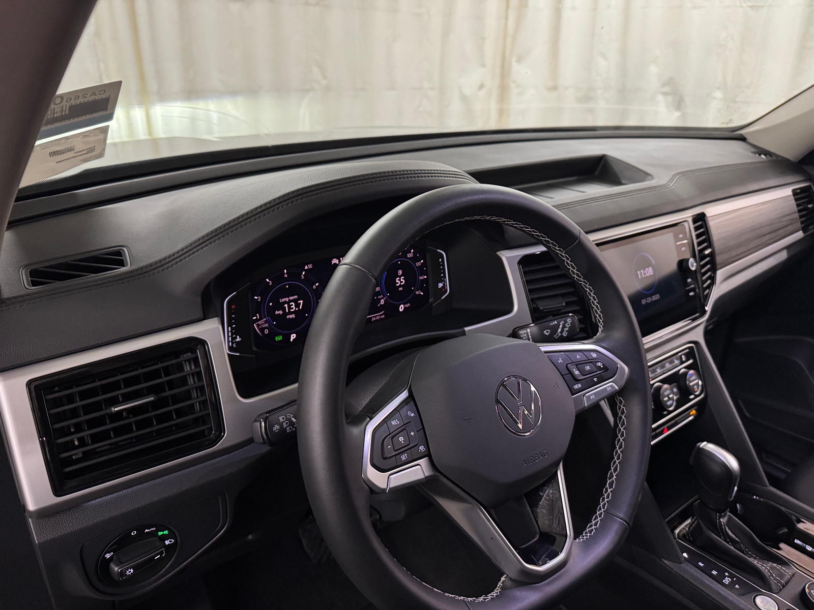Thumbnail: 2023 Volkswagen Atlas - 2