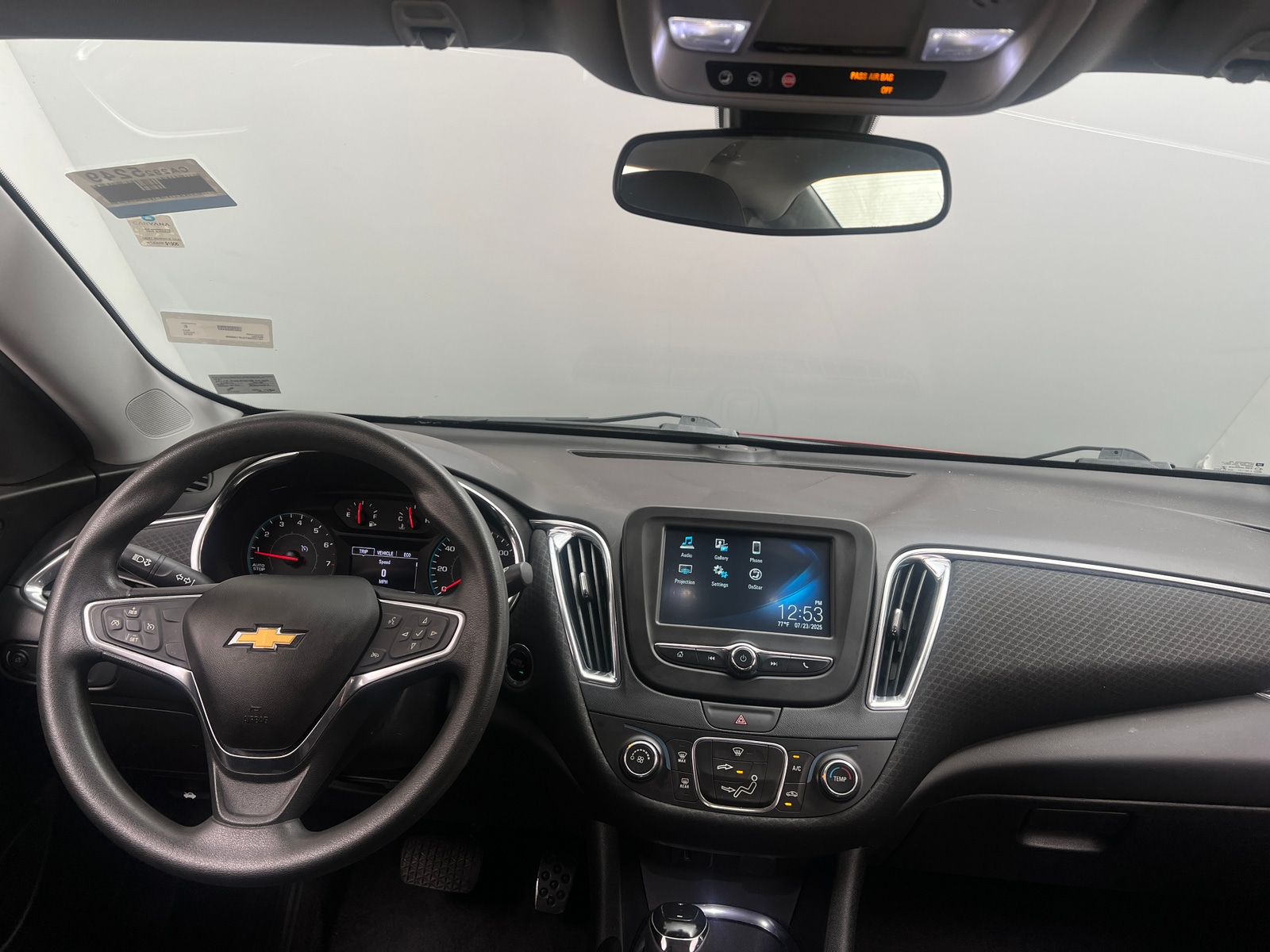 Thumbnail: 2018 Chevrolet Malibu - 3