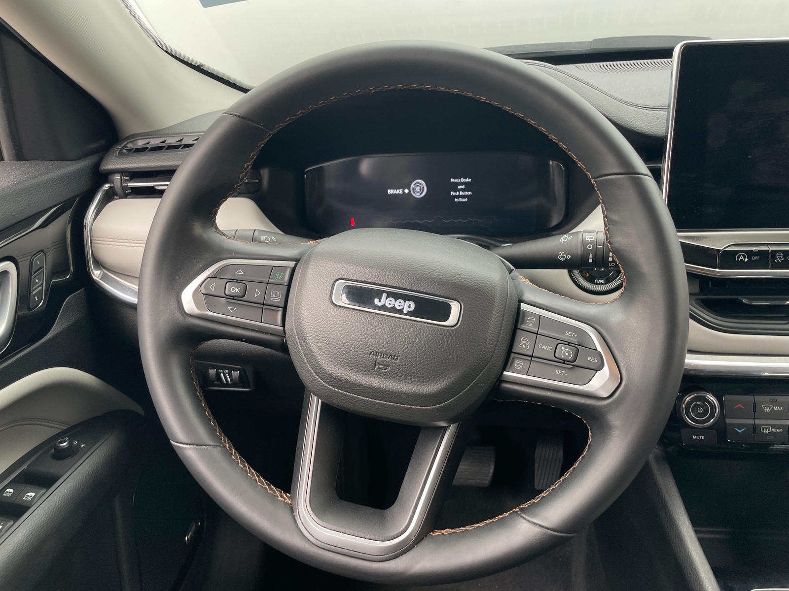 Thumbnail: 2022 Jeep Compass - 4