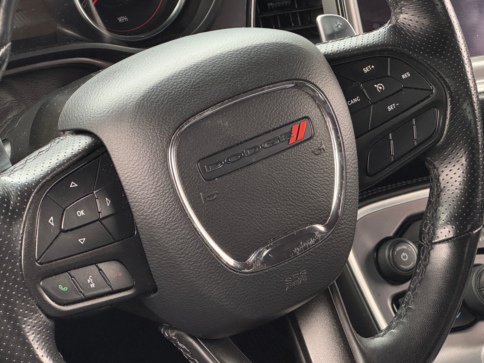 Thumbnail: 2022 Dodge Challenger - 4