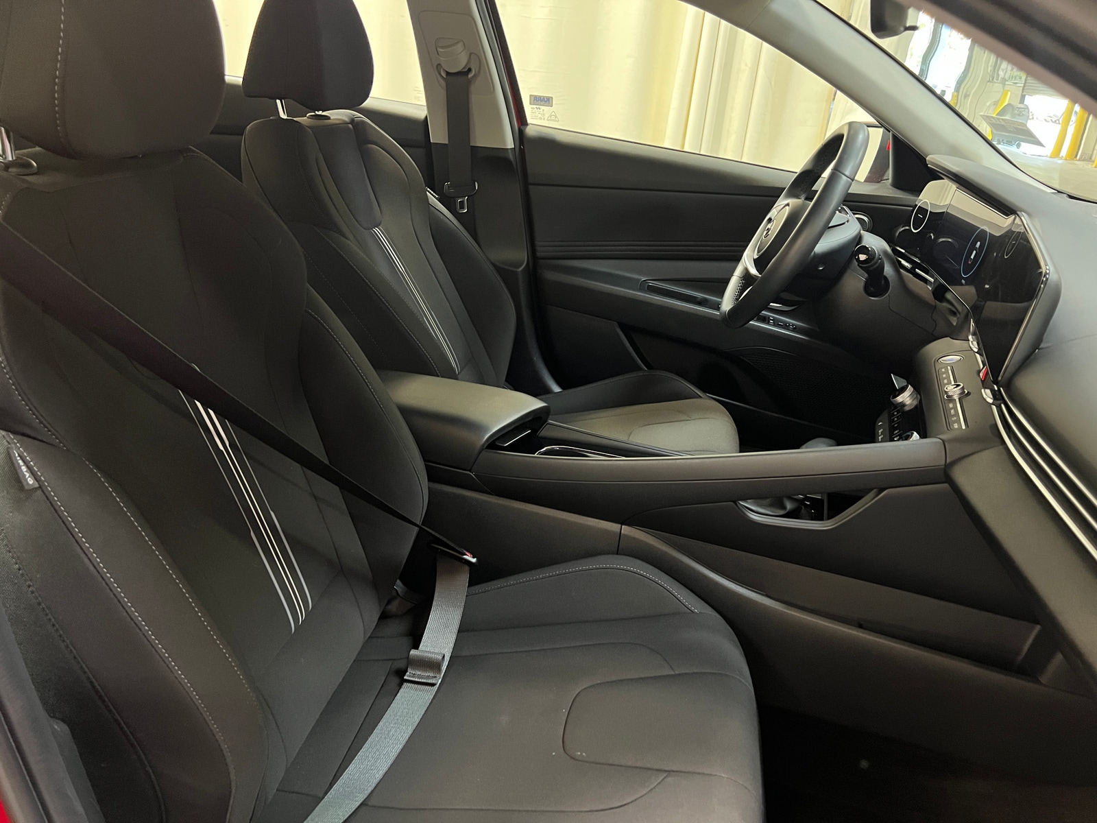 Thumbnail: 2023 Hyundai Elantra - 2