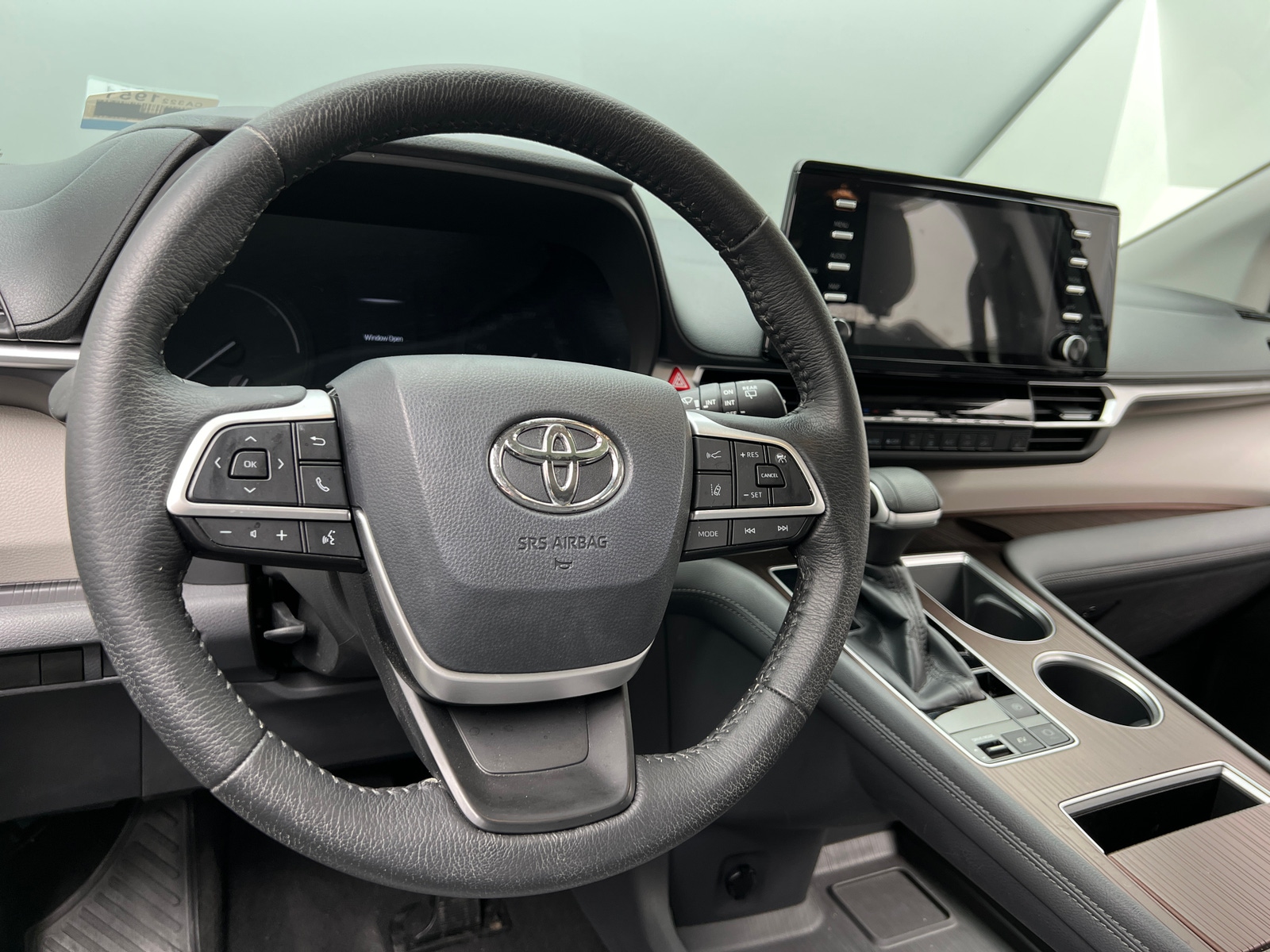 Thumbnail: 2021 Toyota Sienna - 4