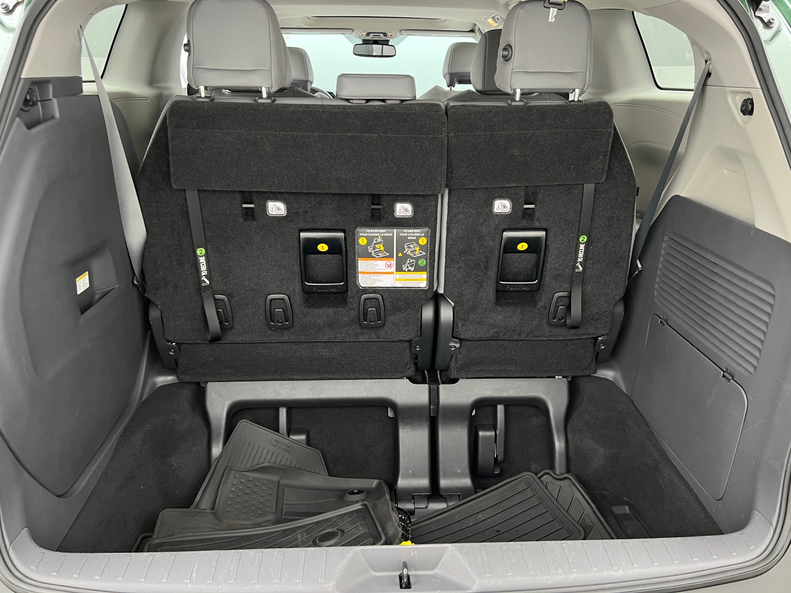 Thumbnail: 2021 Toyota Sienna - 6