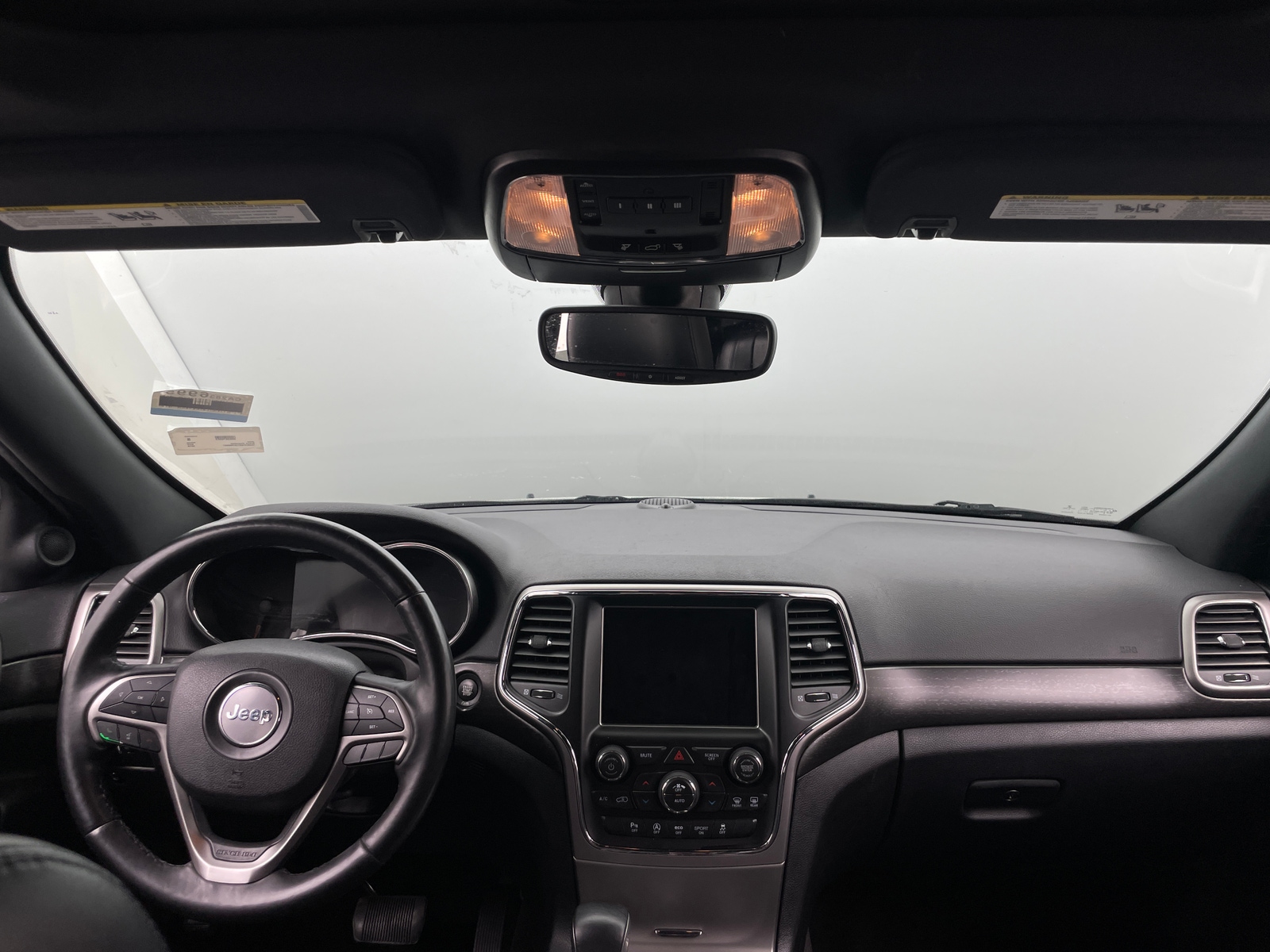 Thumbnail: 2018 Jeep Grand Cherokee - 3