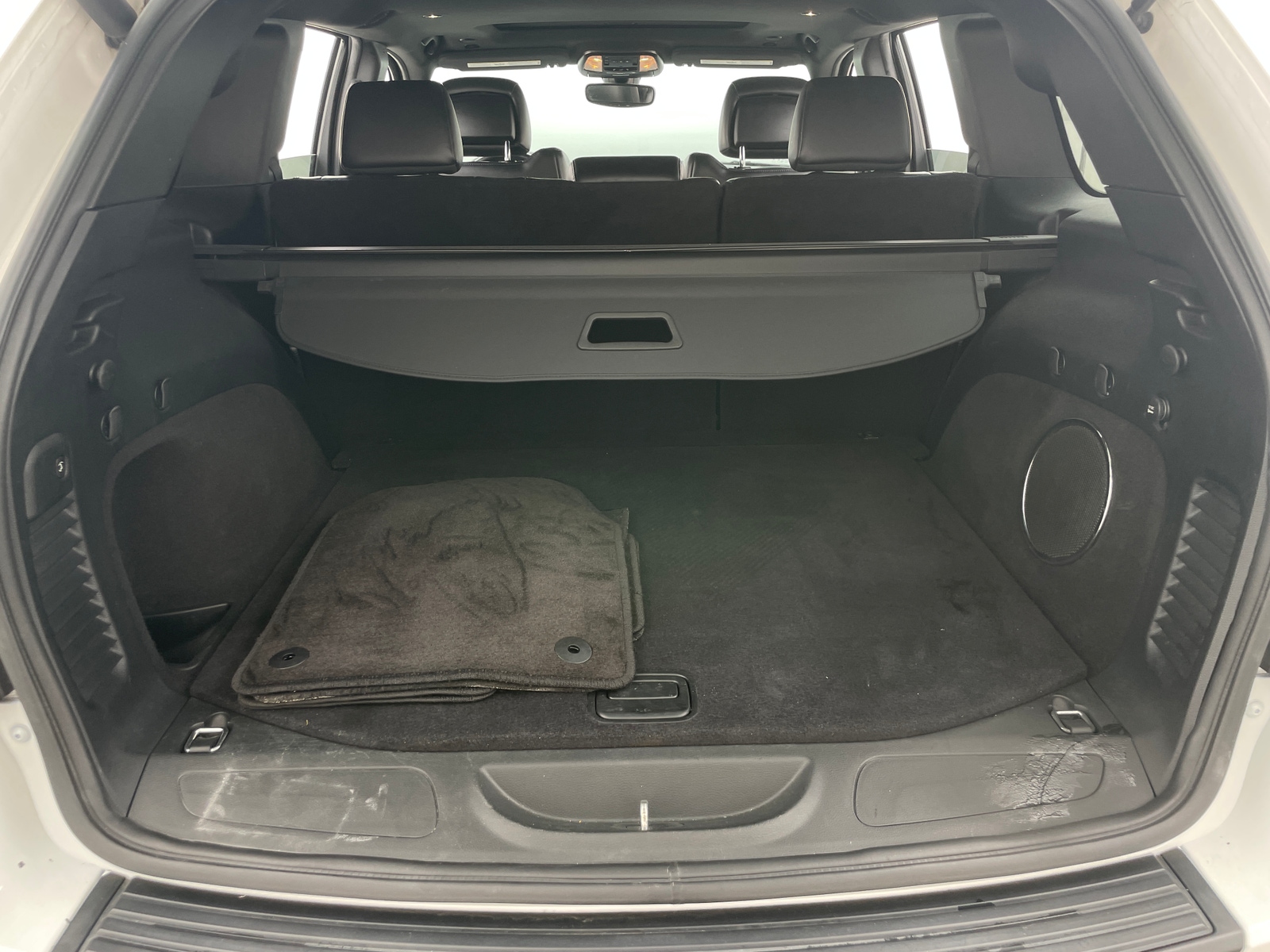 Thumbnail: 2018 Jeep Grand Cherokee - 7