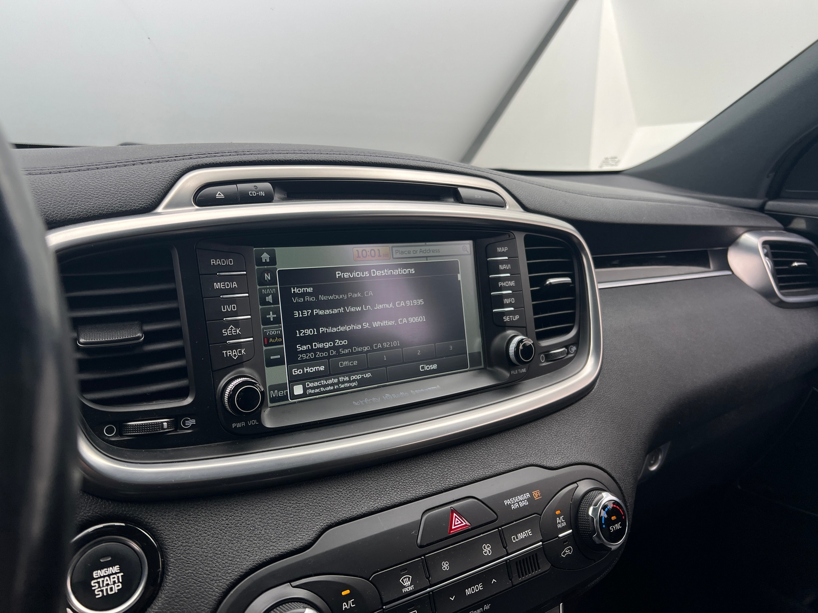 Thumbnail: 2016 Kia Sorento - 3