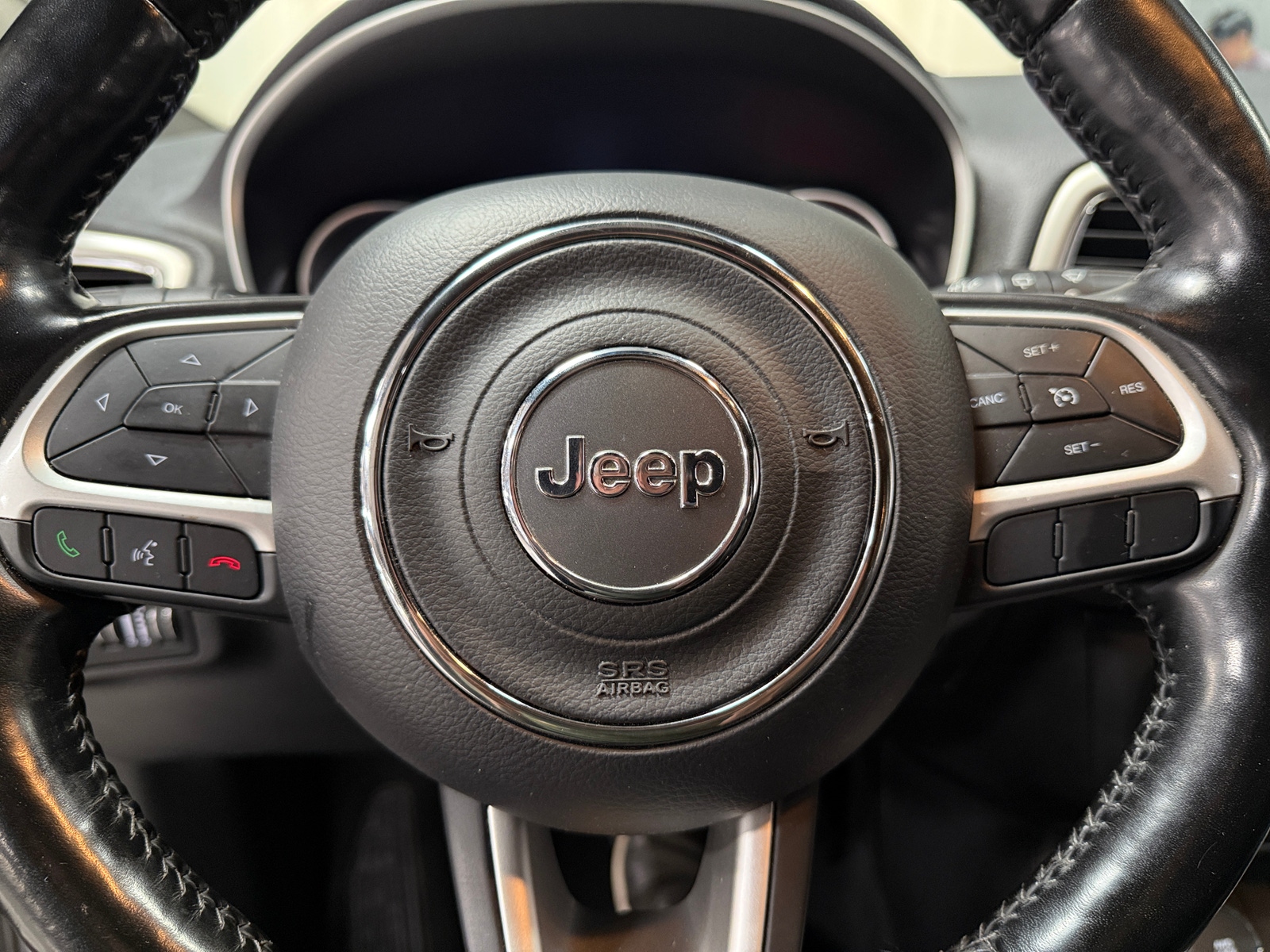 Thumbnail: 2020 Jeep Compass - 4