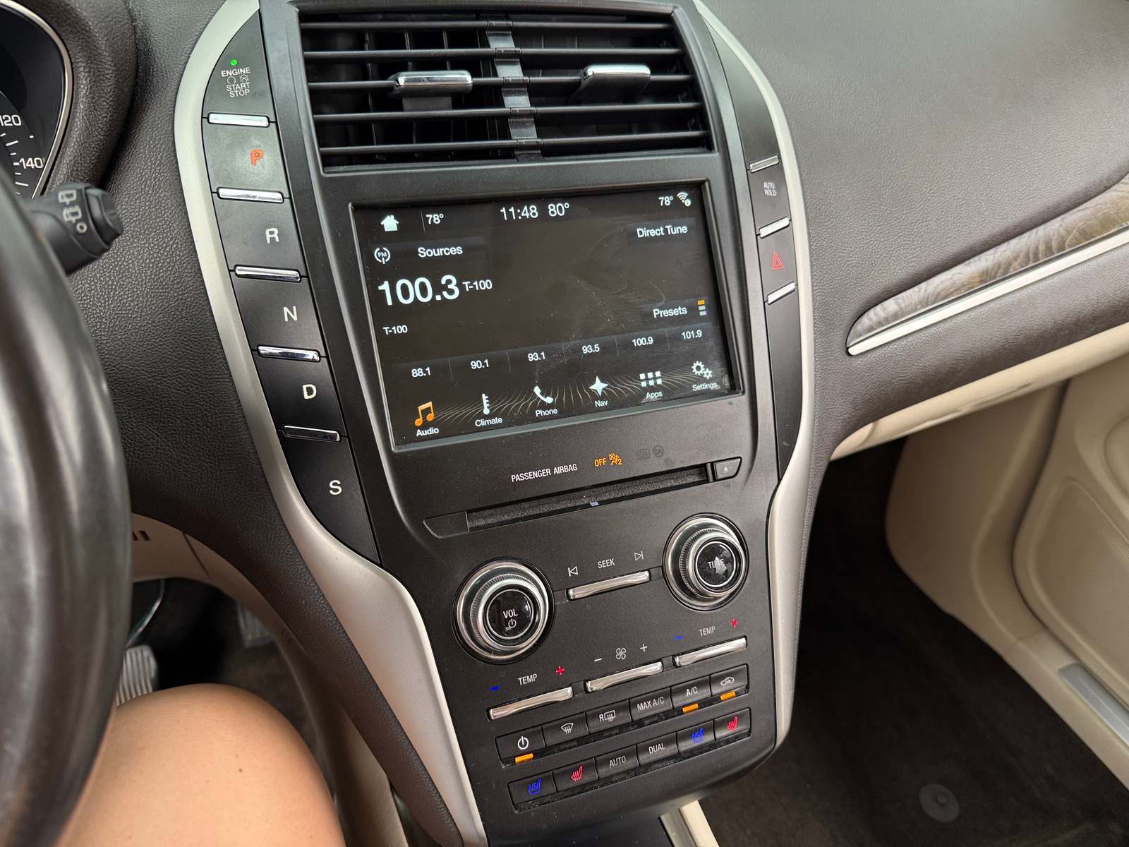 Thumbnail: 2017 Lincoln MKC - 3