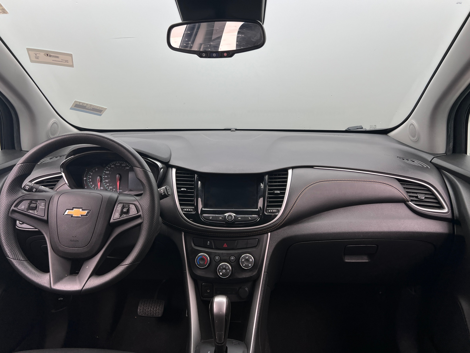 Thumbnail: 2022 Chevrolet Trax - 2