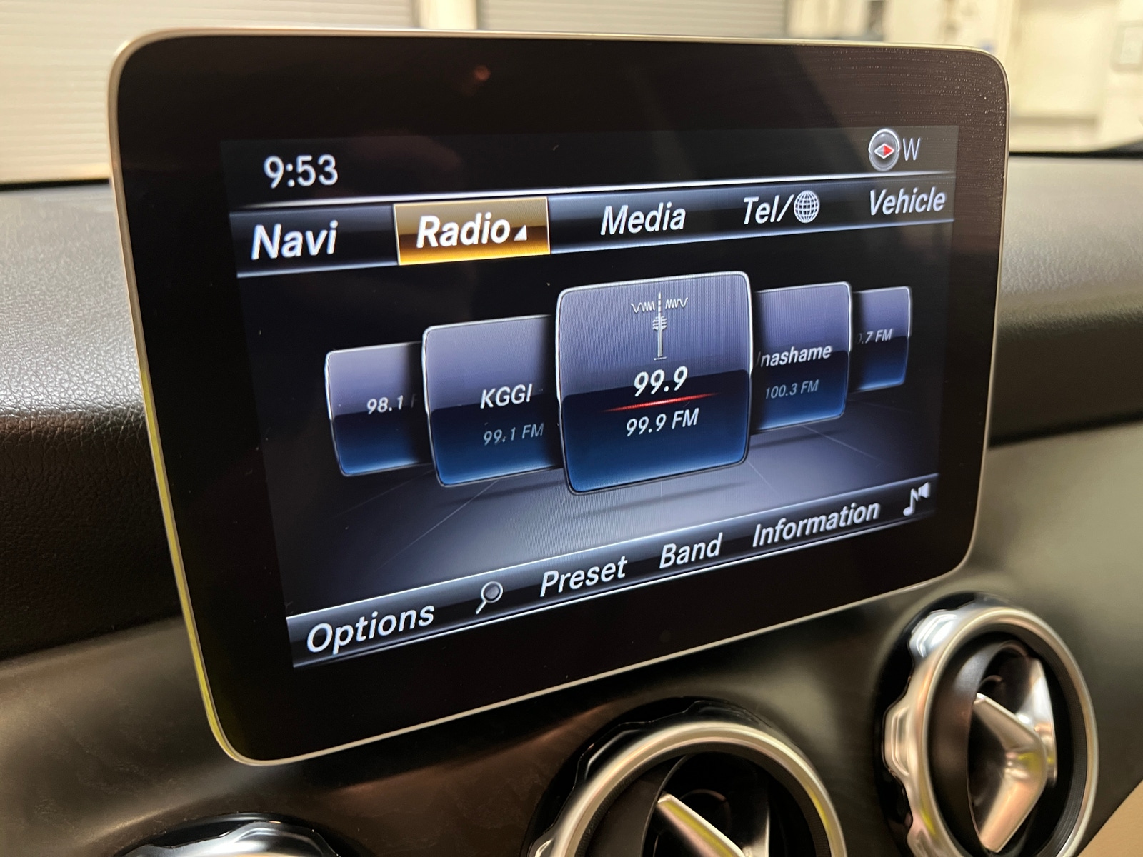 Thumbnail: 2019 Mercedes-Benz GLA - 3