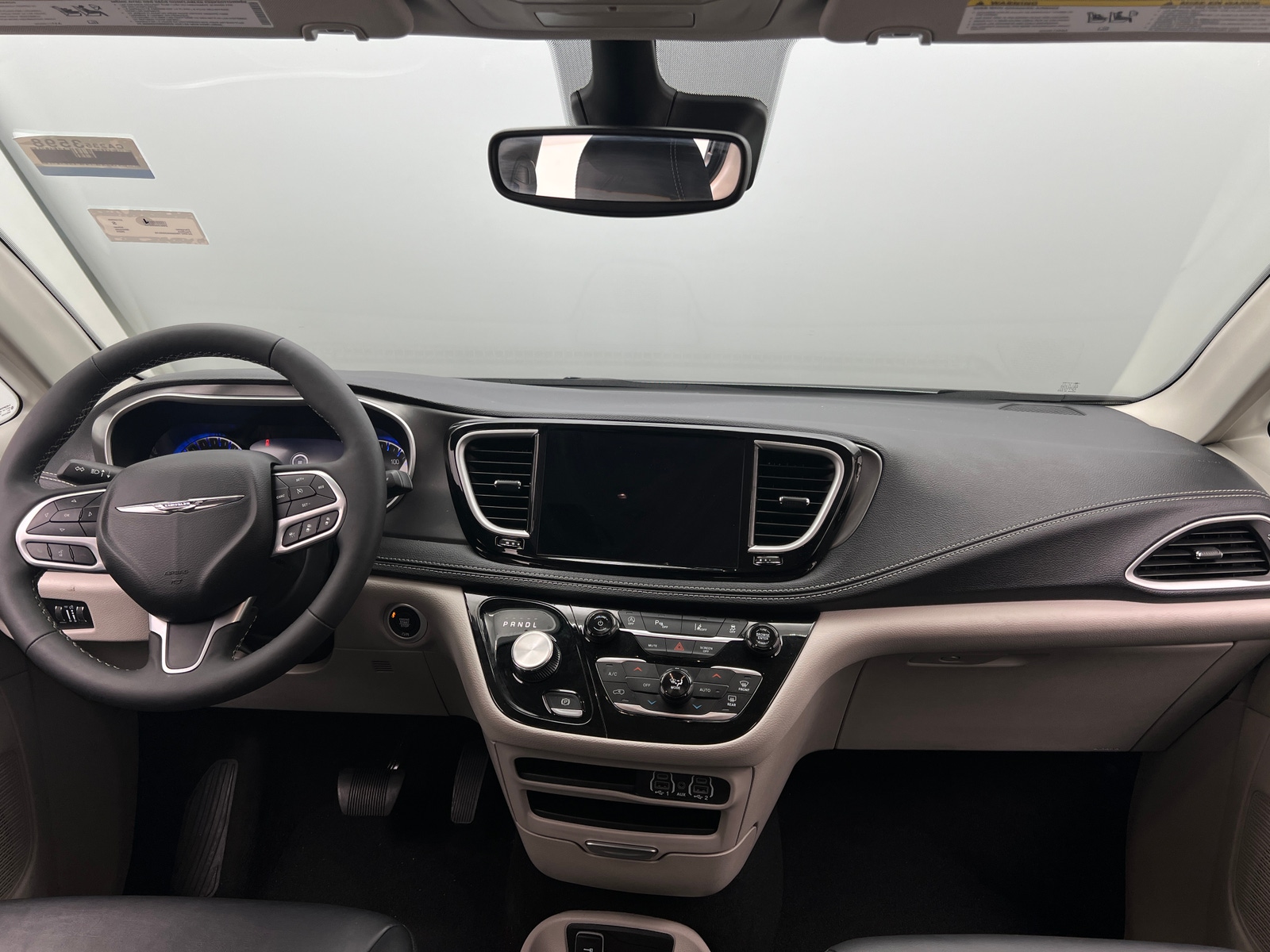 Thumbnail: 2024 Chrysler Pacifica - 2