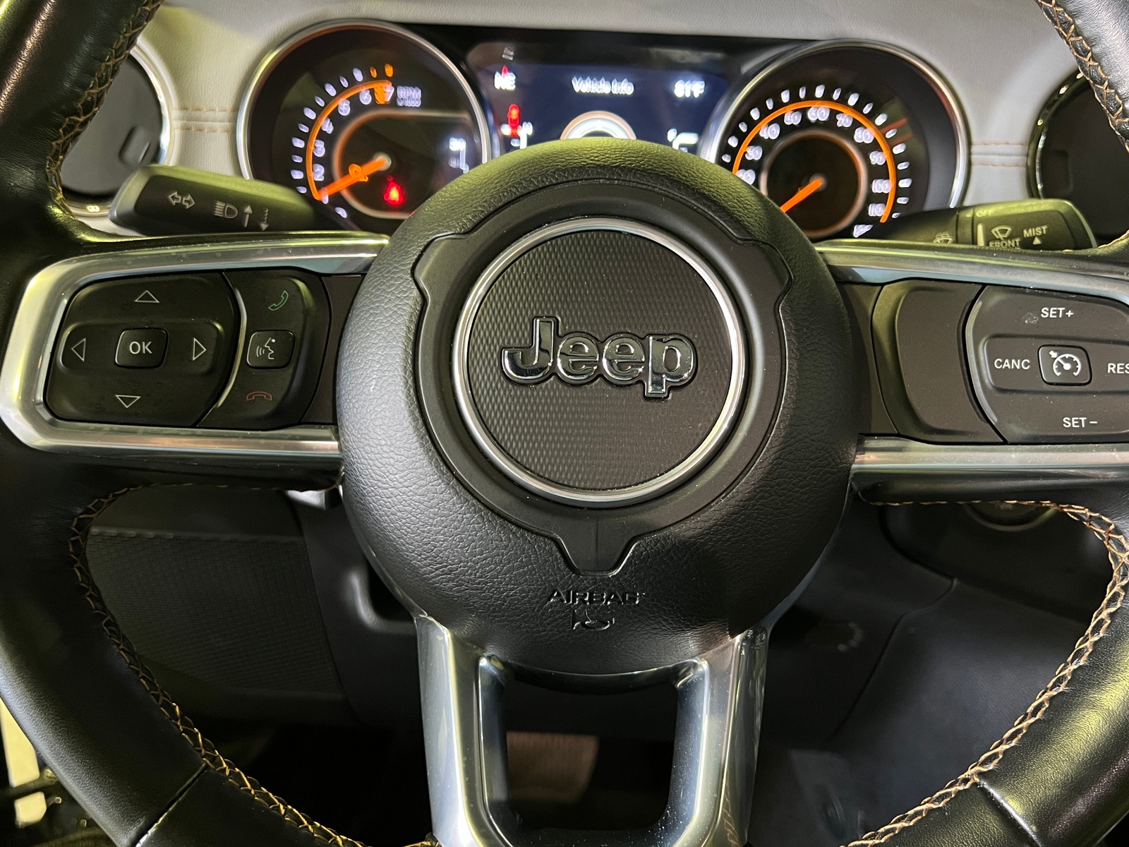 Thumbnail: 2022 Jeep Gladiator - 4