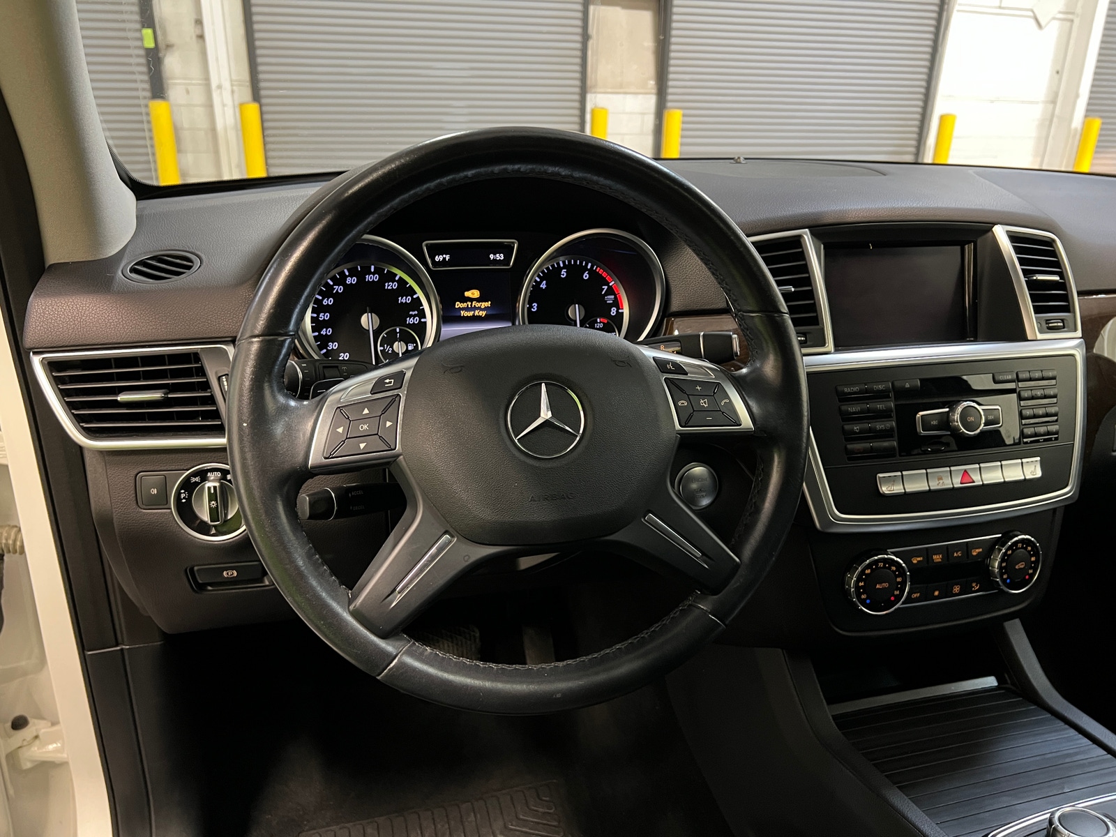 Thumbnail: 2015 Mercedes-Benz M-Class - 4