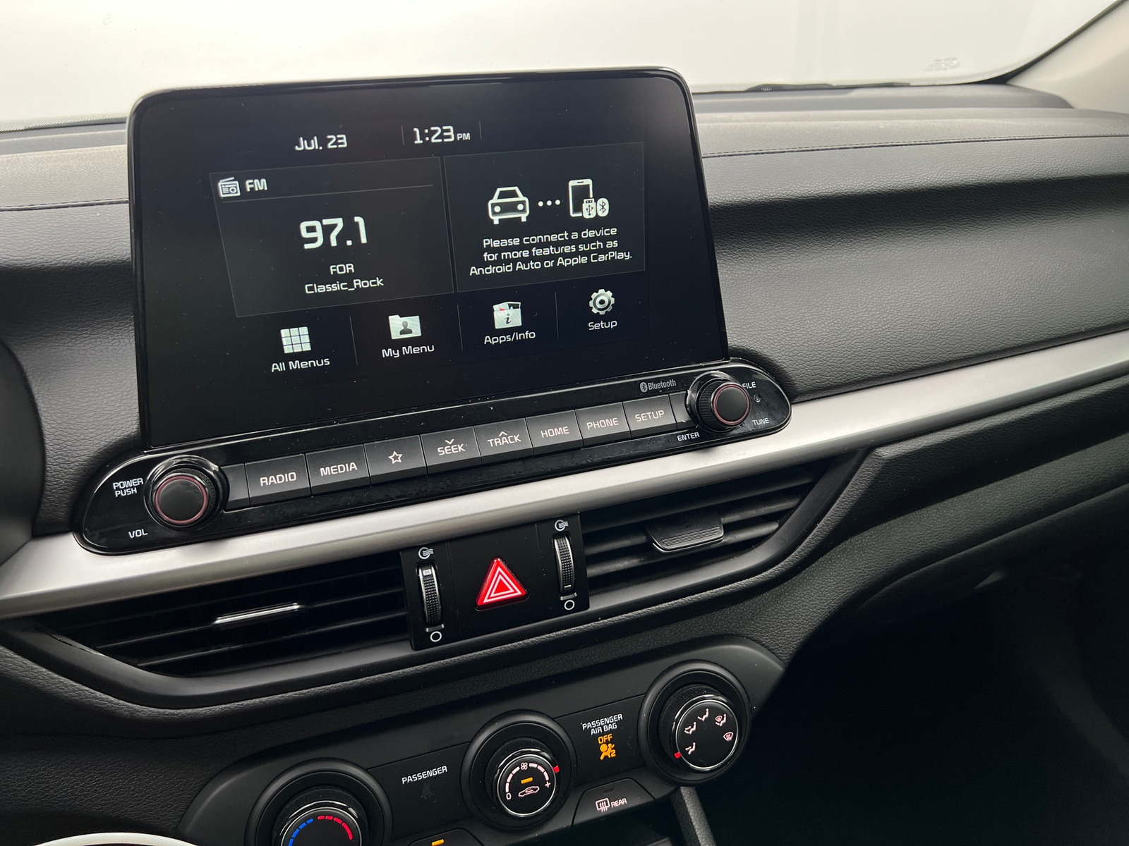 Thumbnail: 2020 Kia Forte - 4