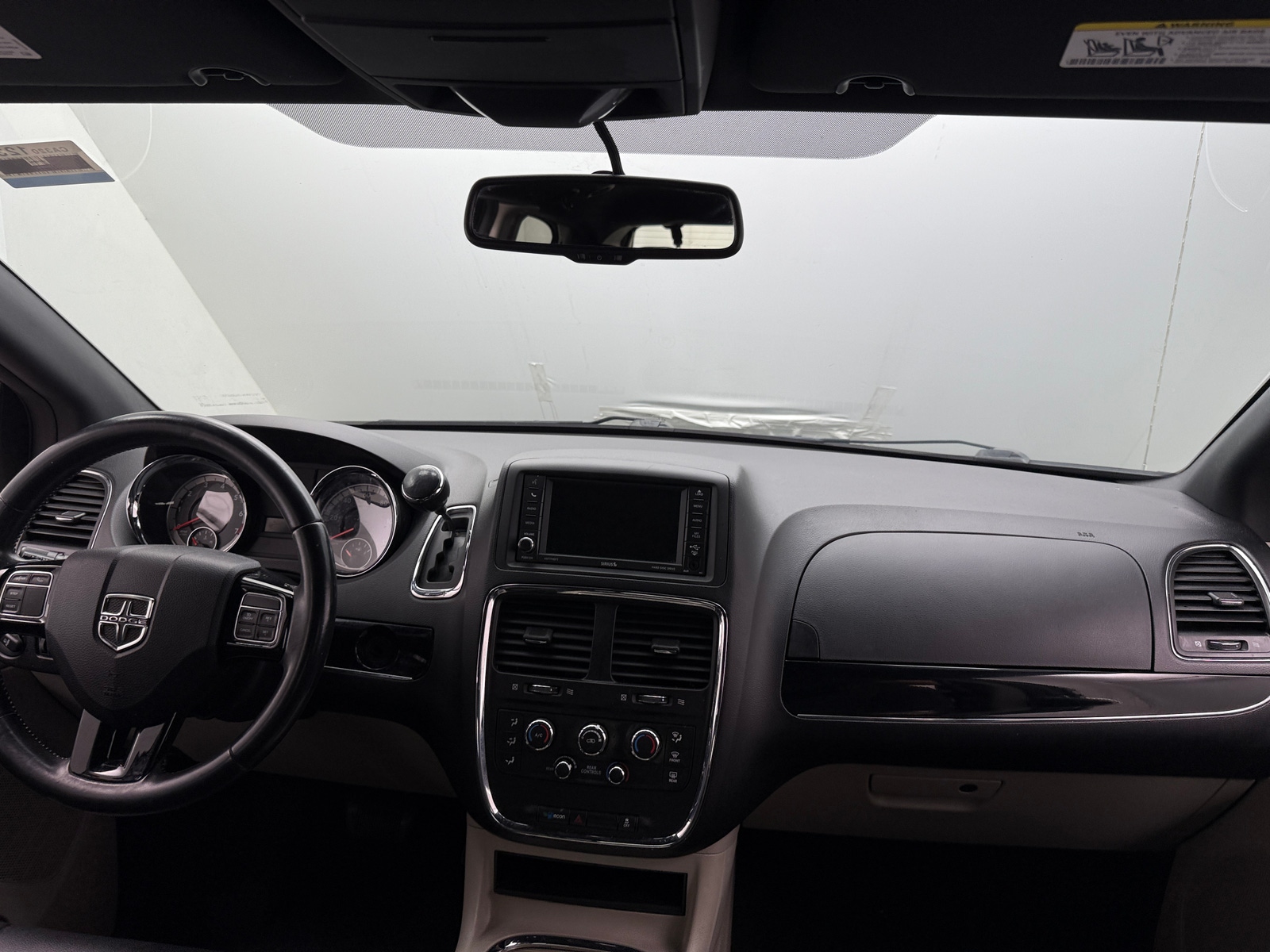 Thumbnail: 2017 Dodge Grand Caravan - 2