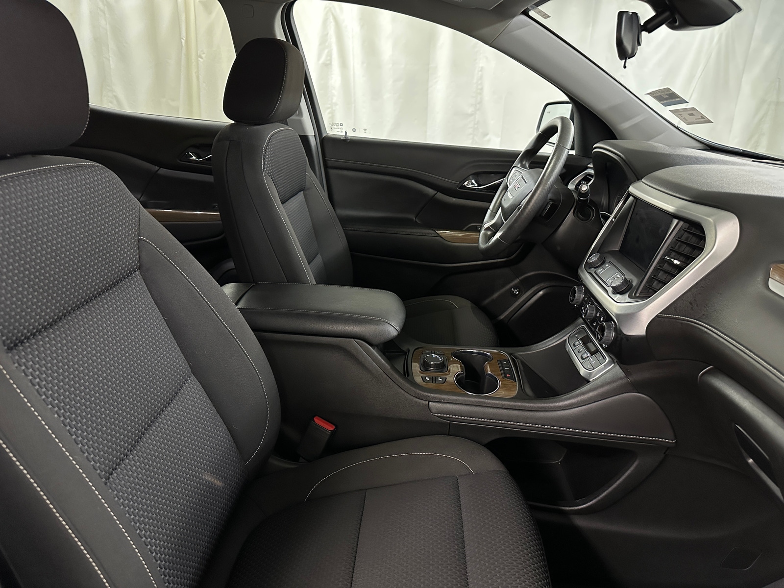 Thumbnail: 2023 GMC Acadia - 2