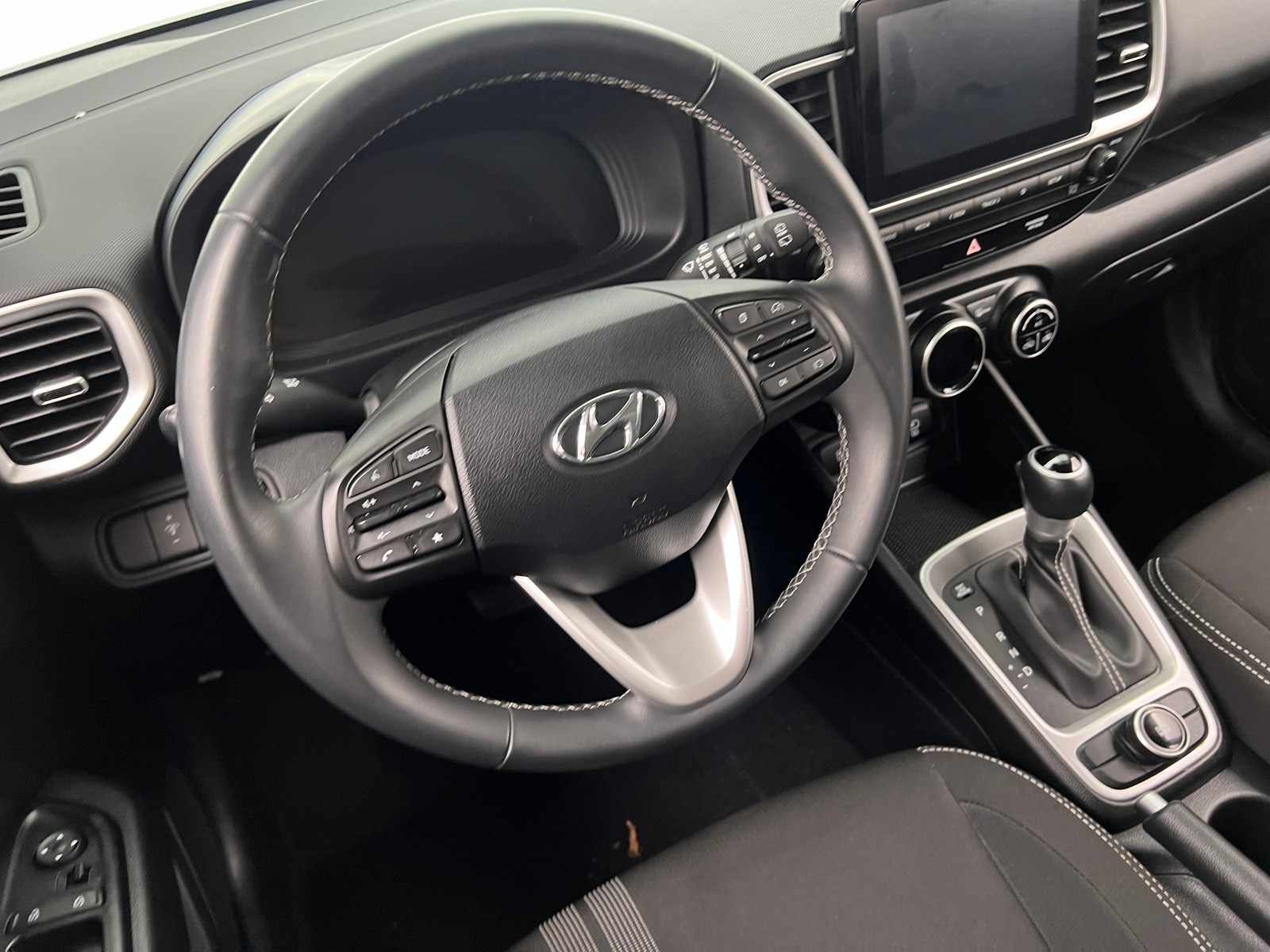 Thumbnail: 2024 Hyundai Venue - 5