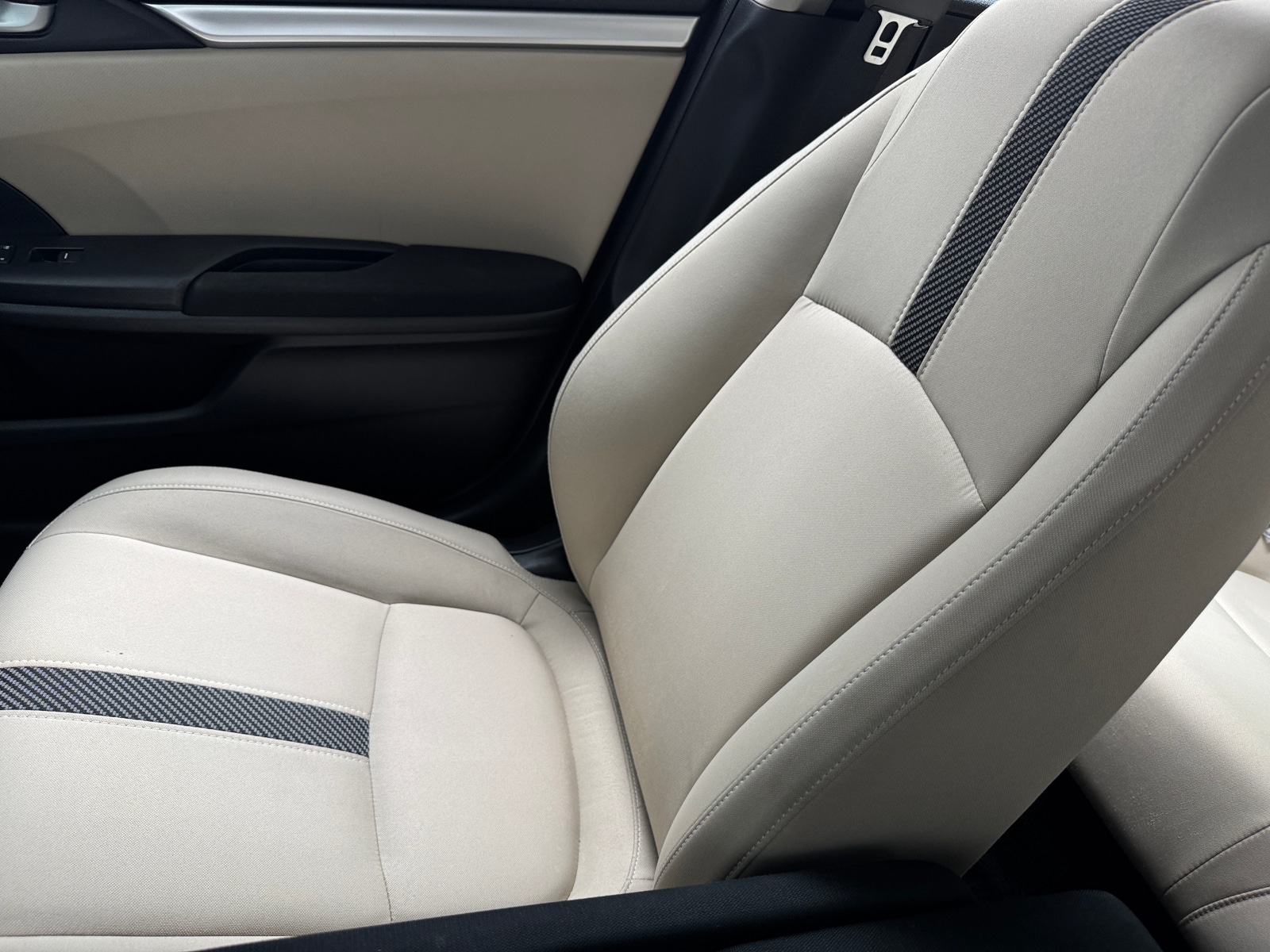 Thumbnail: 2016 Honda Civic - 2