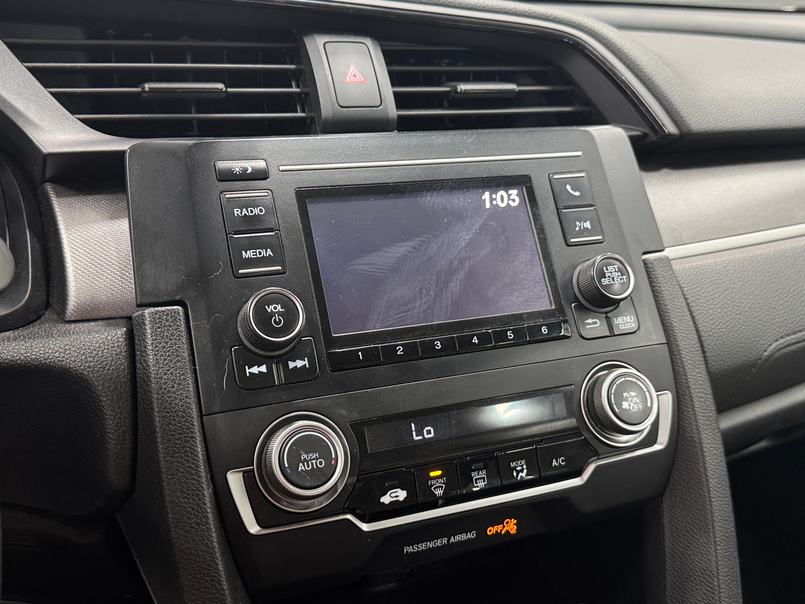 Thumbnail: 2016 Honda Civic - 4