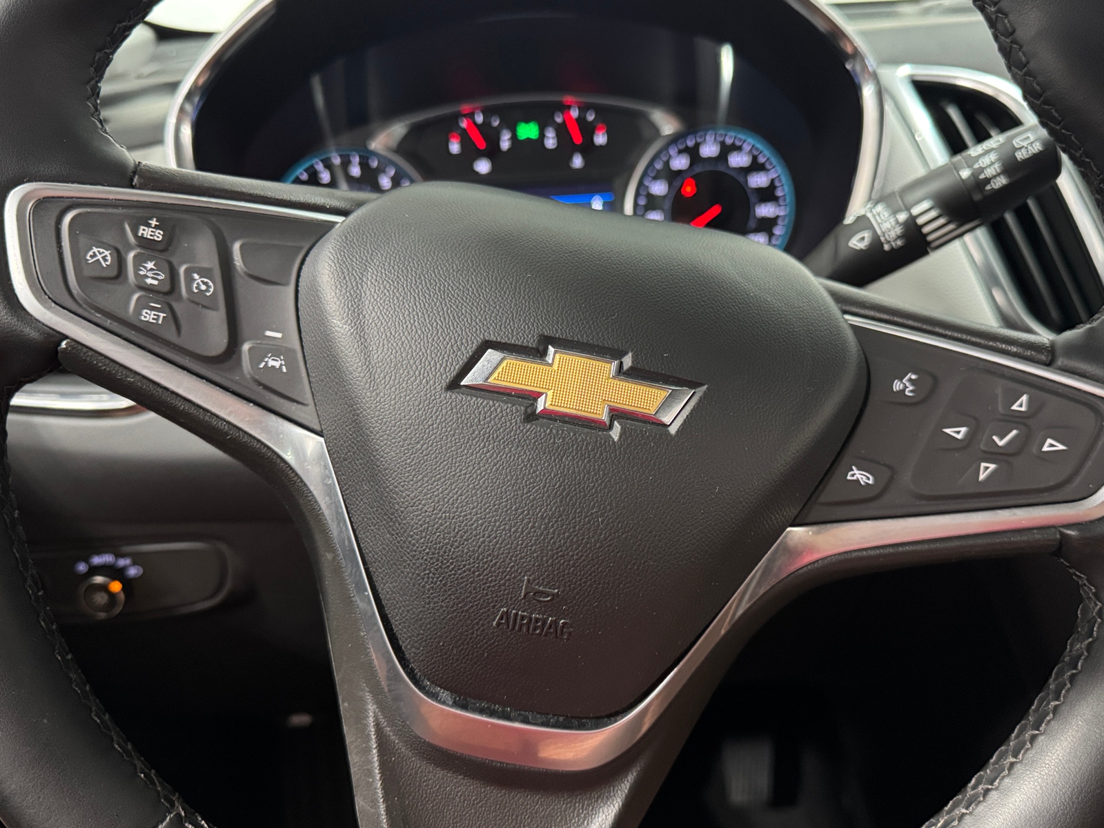 Thumbnail: 2023 Chevrolet Equinox - 5