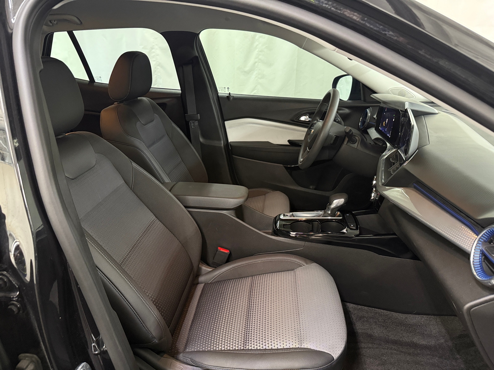 Thumbnail: 2024 Chevrolet Trax - 2