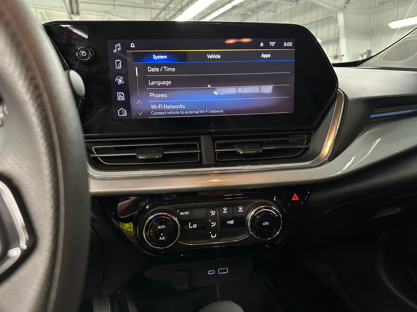 Thumbnail: 2024 Chevrolet Trax - 4